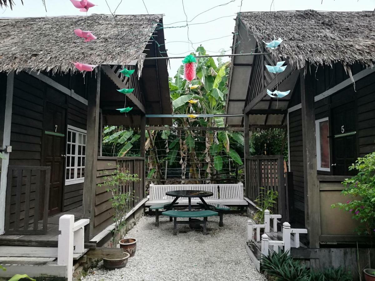 Отель Mykampung Chalet Ипох Экстерьер фото